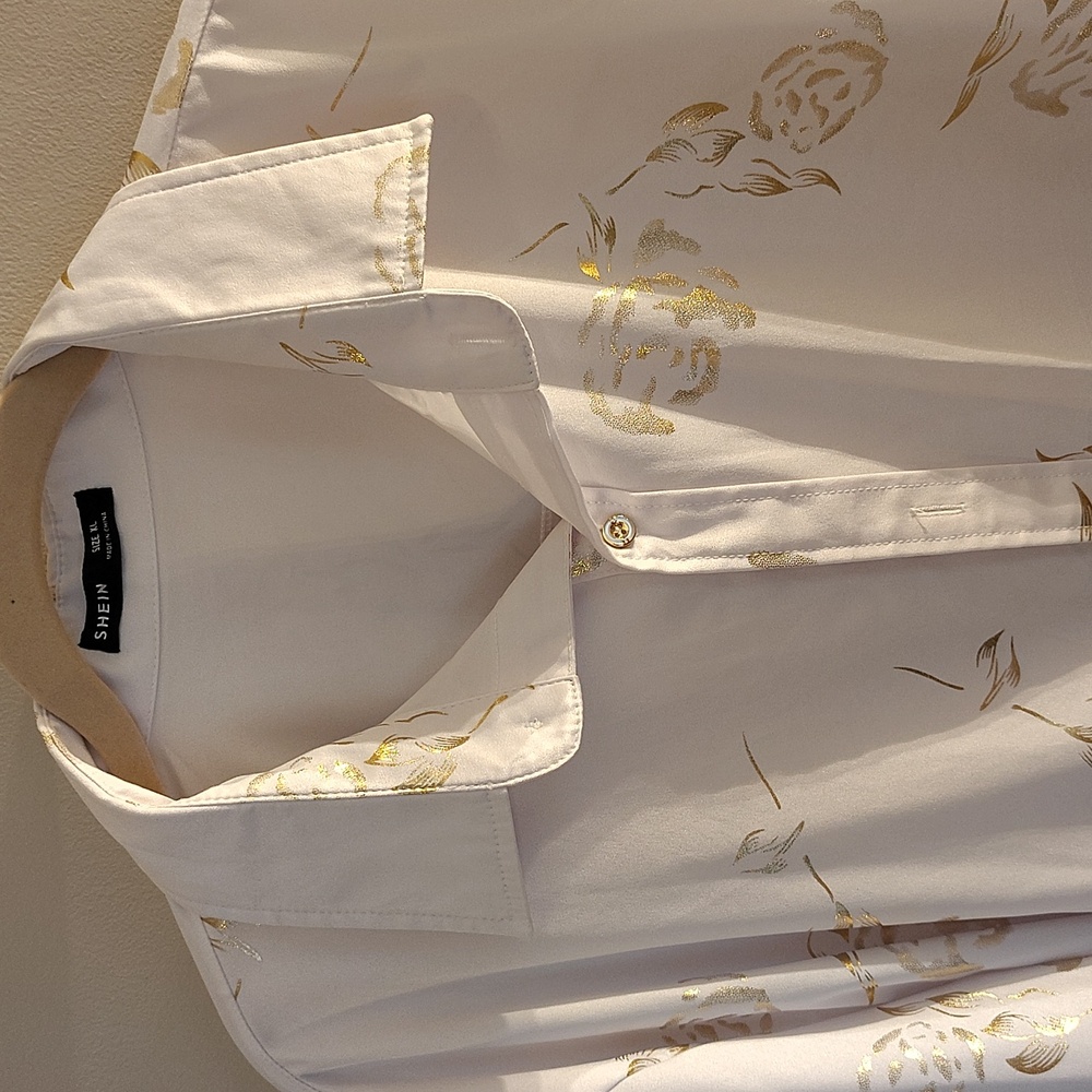 EUC Shein men's collared, long sleeve, dress shirt. White and metallic gold - Picture 4 of 7